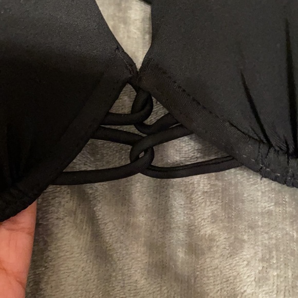 Cross bikini top - Picture 4 of 6